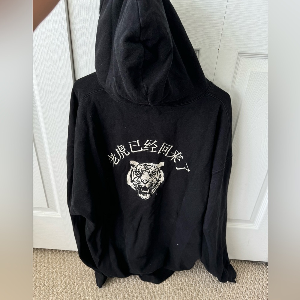 Brandy Melville Sweatshirt 🦁🦁🦁
